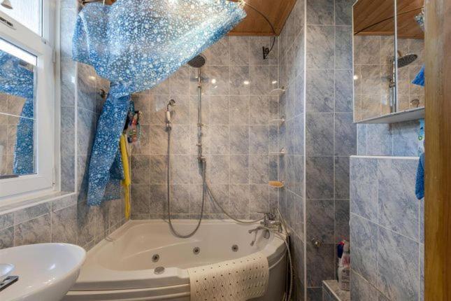 1 Bedroom Flat Close To City With Free Parking Arrangement Londýn Exteriér fotografie